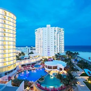 5* אתר נופש Krystal Grand