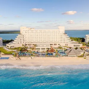 4* אתר נופש Royal Solaris