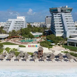 4* אתר נופש Park Royal